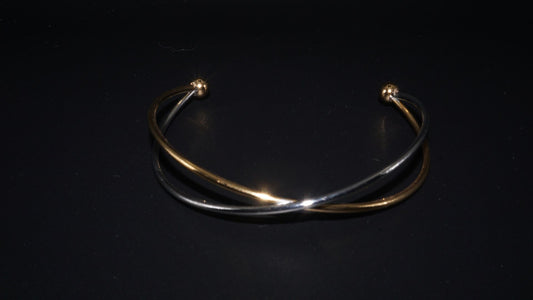 Anomi Quration: Everyday Beauty - Balanced Bangle