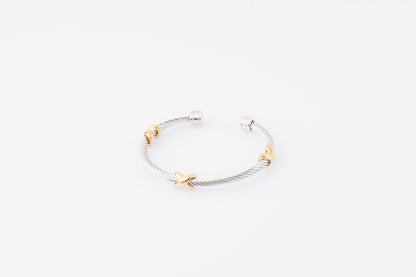Anomi Quration: Unstoppable Confidence - Unyielding Grace Bangle