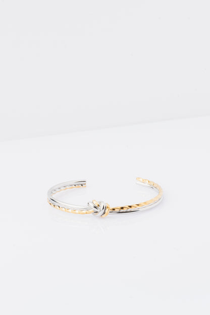 Anomi Quration: Elevated Elegance - Locked in Strength Bangle