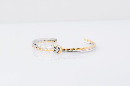 Anomi Quration: Elevated Elegance - Locked in Strength Bangle