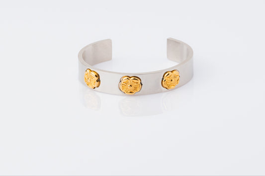 Anomi Quration: Que's Quorner - Forever Blooming Cuff Bangle