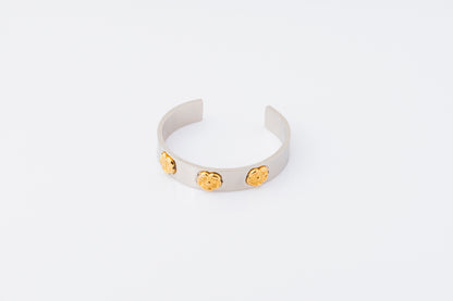 Anomi Quration: Que's Quorner - Forever Blooming Cuff Bangle