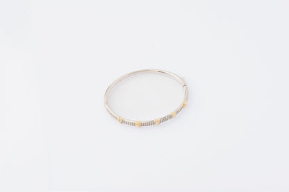 Anomi Quration: Que's Corner - Radiating Light Bangle