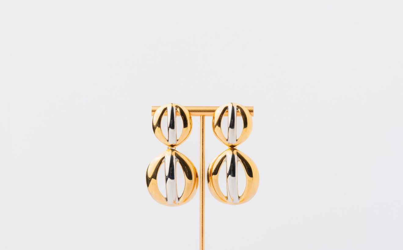 Anomi Quration: Unstoppable Confidence - Triumphant Essence Earrings