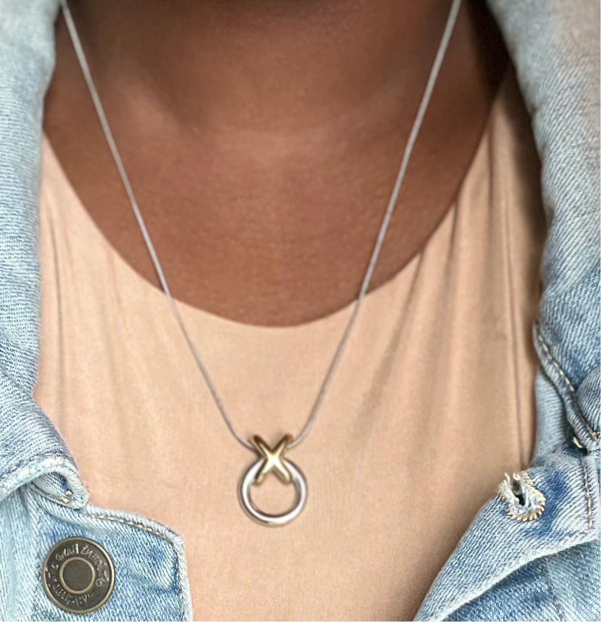 Anomi Quration: Elevated Elegance - Embracing Love Necklace